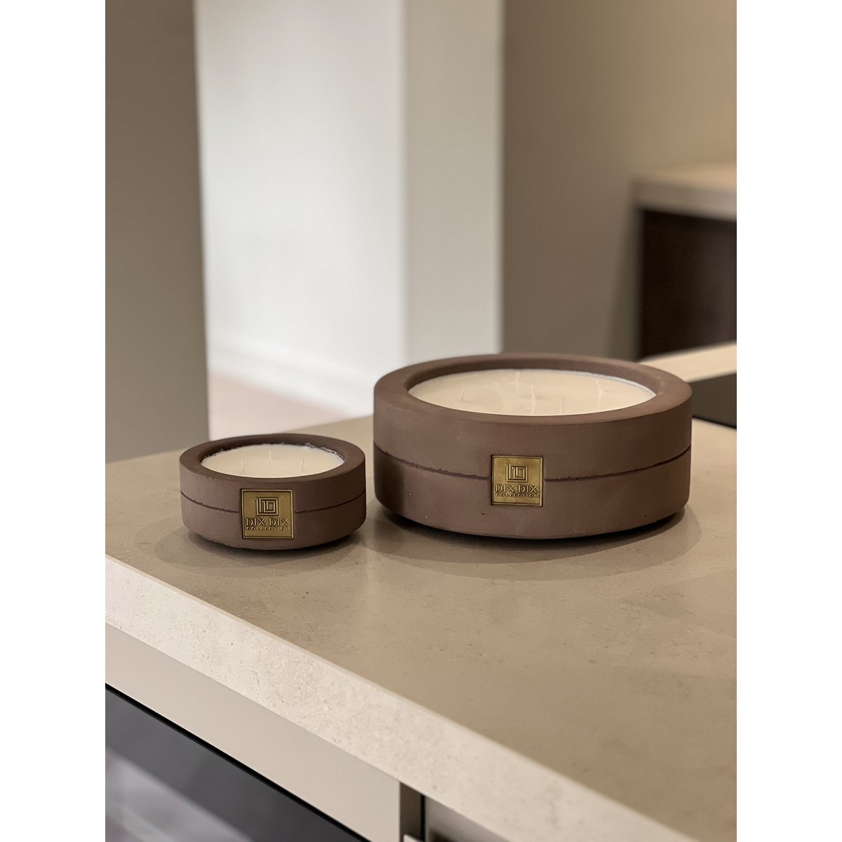 DIX DIX Collection – Luxuriöse Duftkerzen aus Beton · OMBRE & PURE · Handgegossen in den Niederlanden