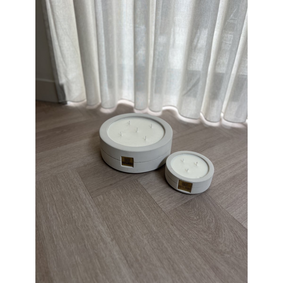 DIX DIX Collection – Luxuriöse Duftkerzen aus Beton · OMBRE & PURE · Handgegossen in den Niederlanden